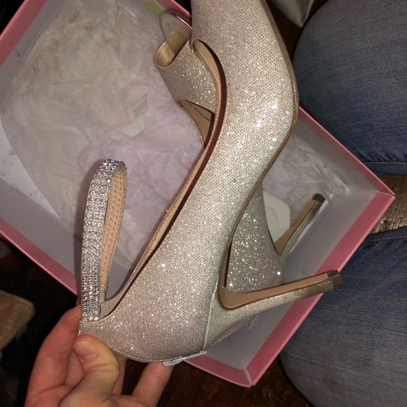 Silver glittered 4 inch heels - Picture 2 of 3